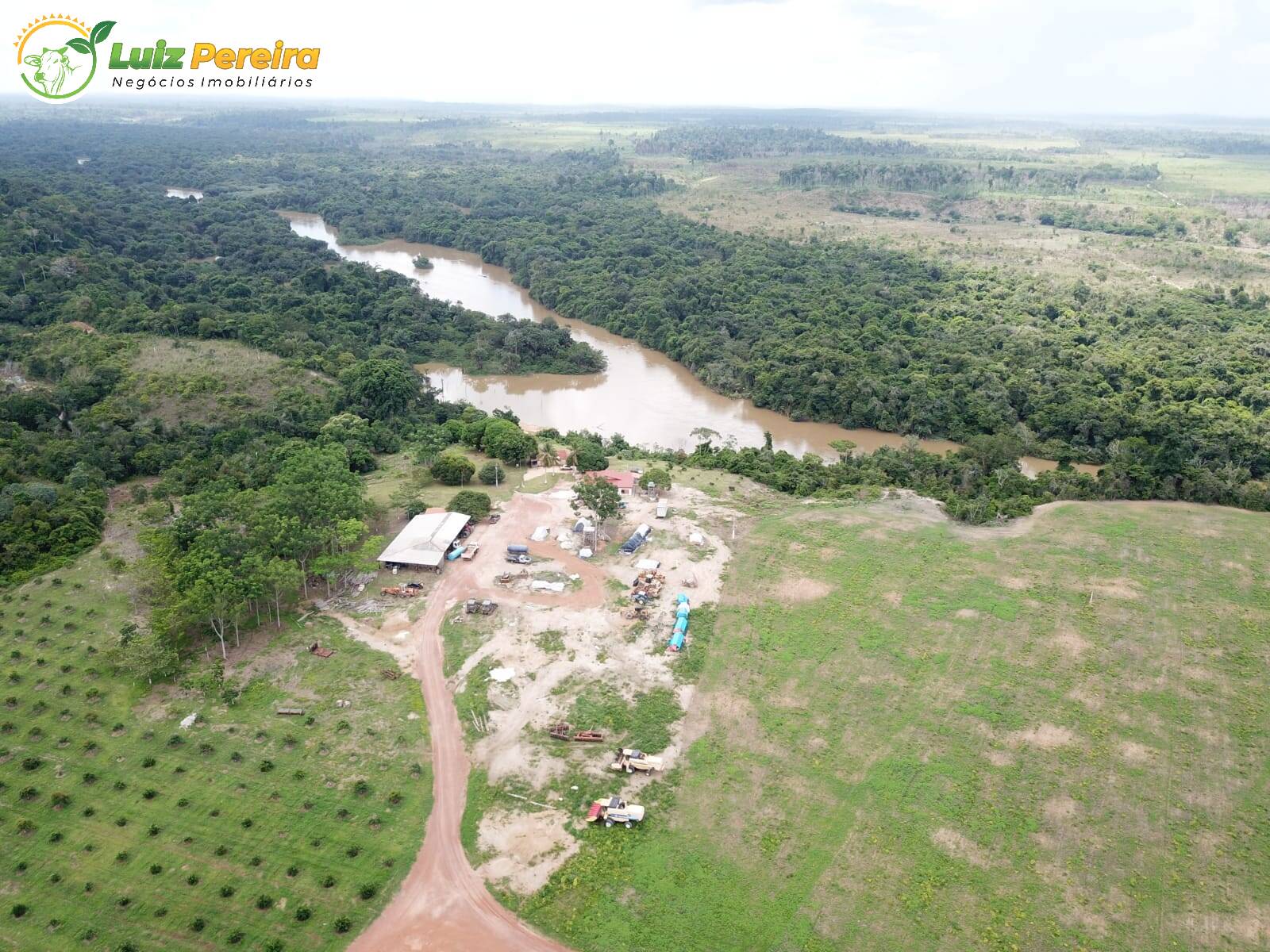 Fazenda à venda, 80800000m² - Foto 2