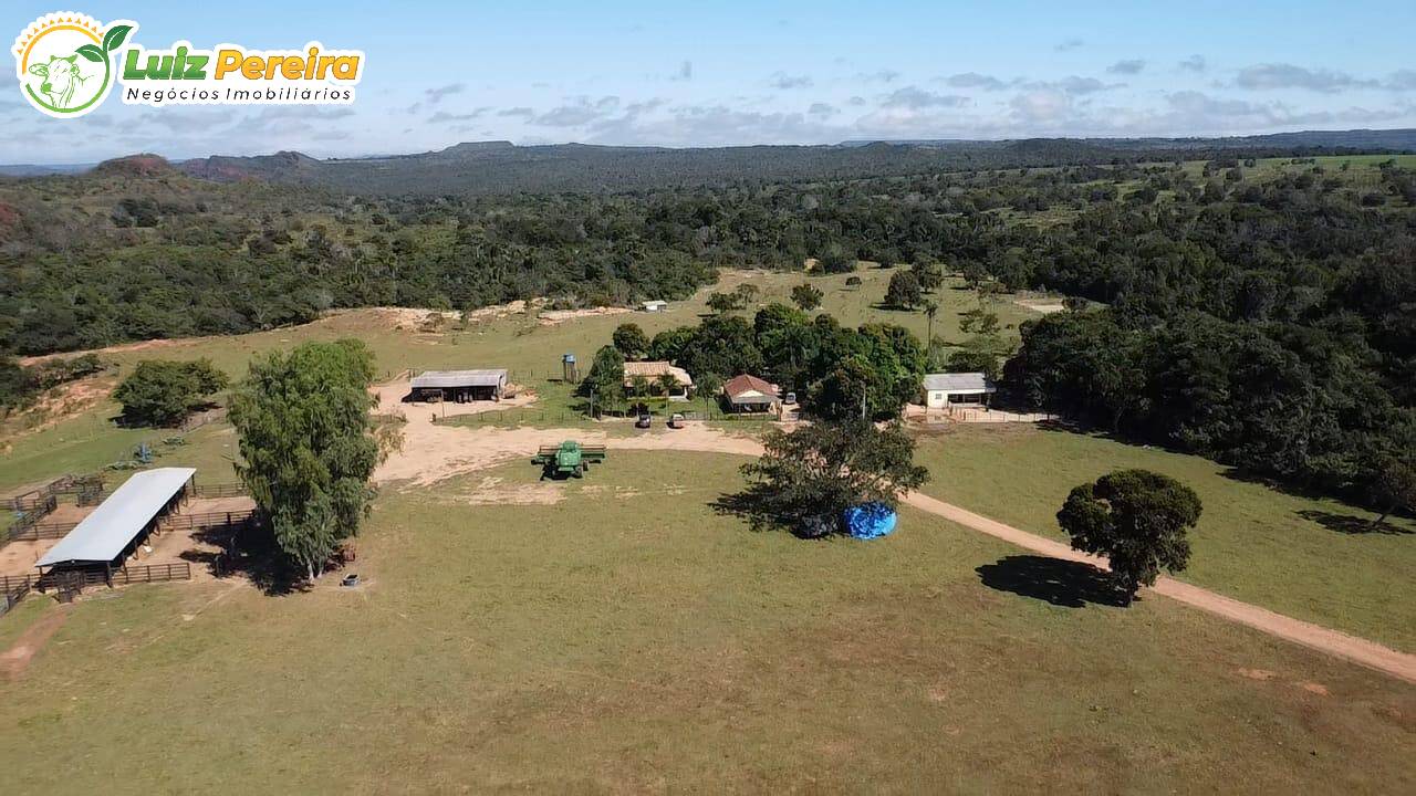 Terreno à venda, 1600m² - Foto 1